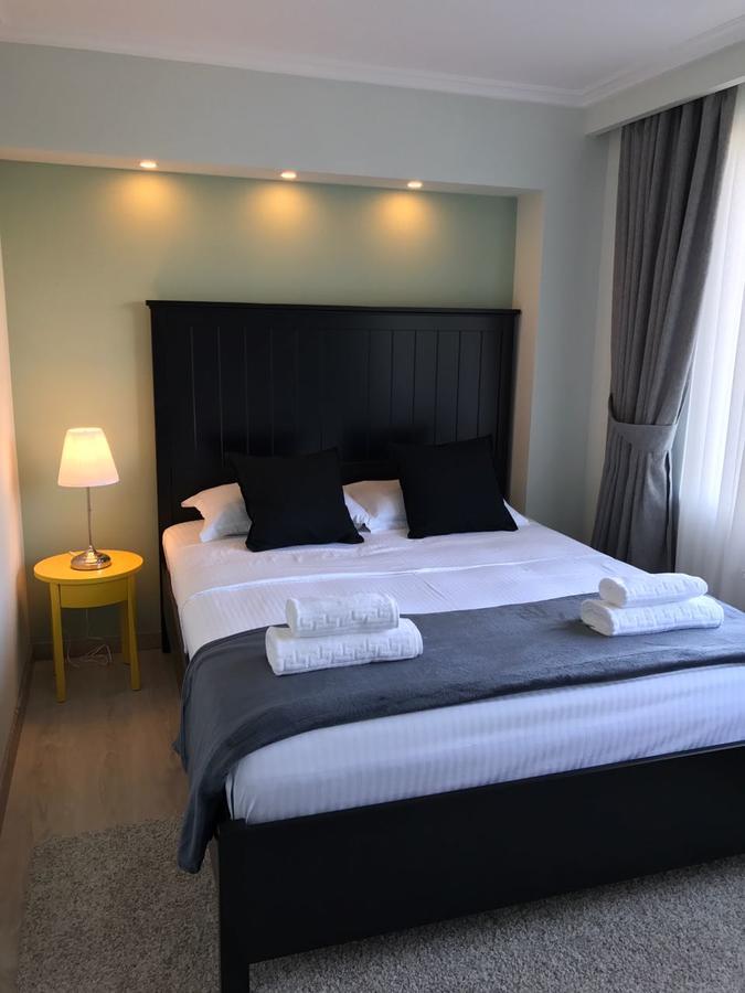 Luxury City Centre Apartment Бухарест Экстерьер фото